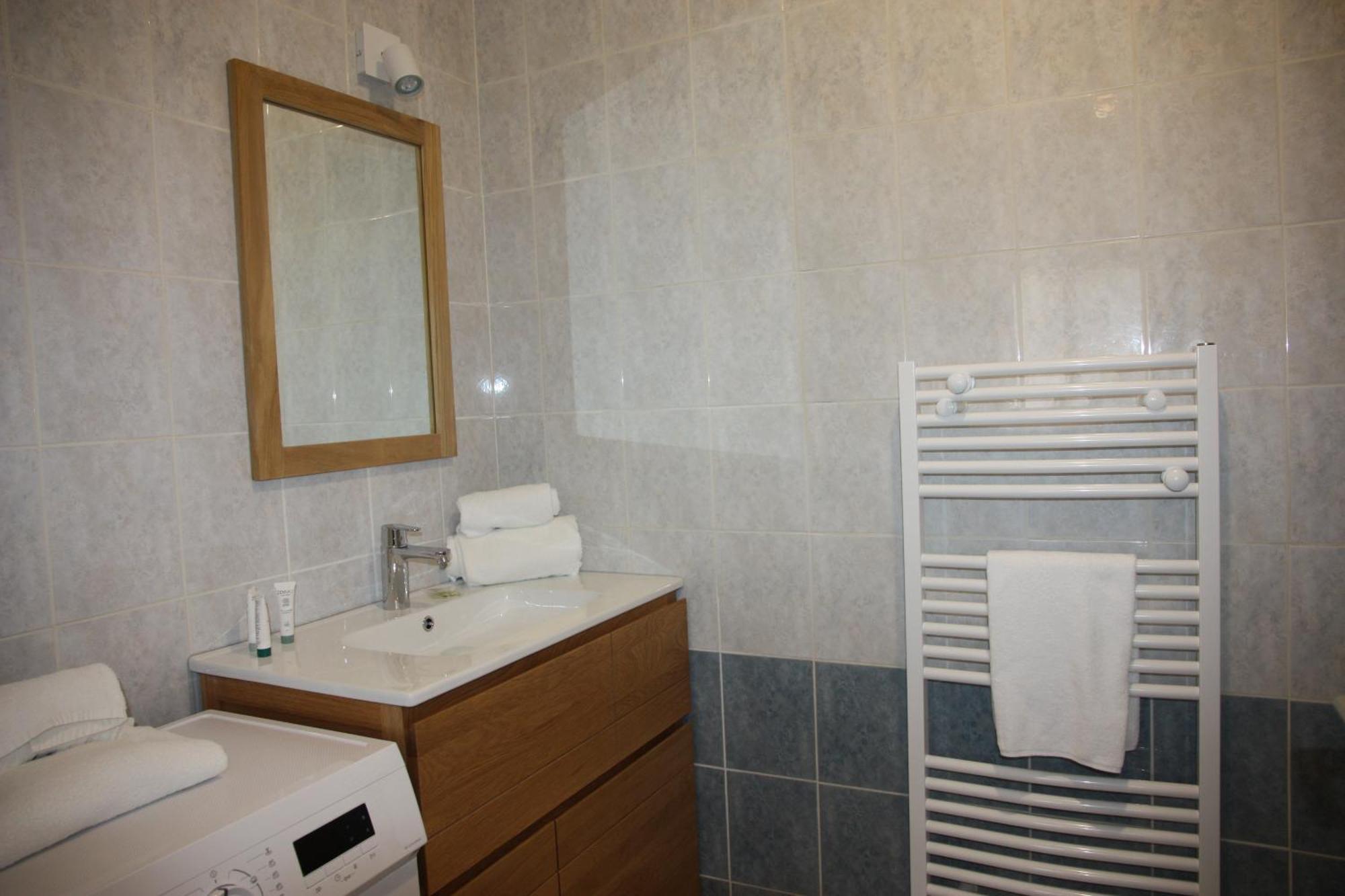 Resid'Spa Loire & Sevre - Appartement Rezé Exteriör bild