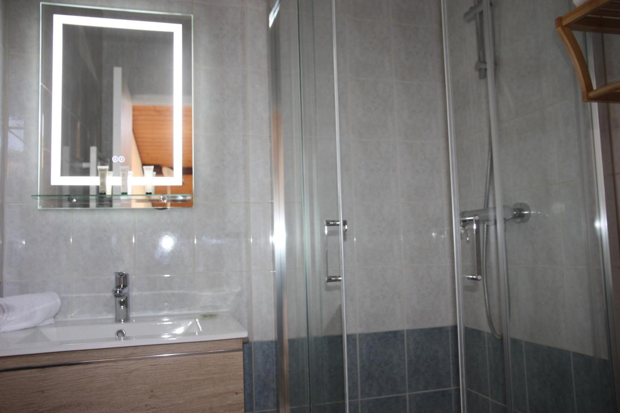 Resid'Spa Loire & Sevre - Appartement Rezé Exteriör bild
